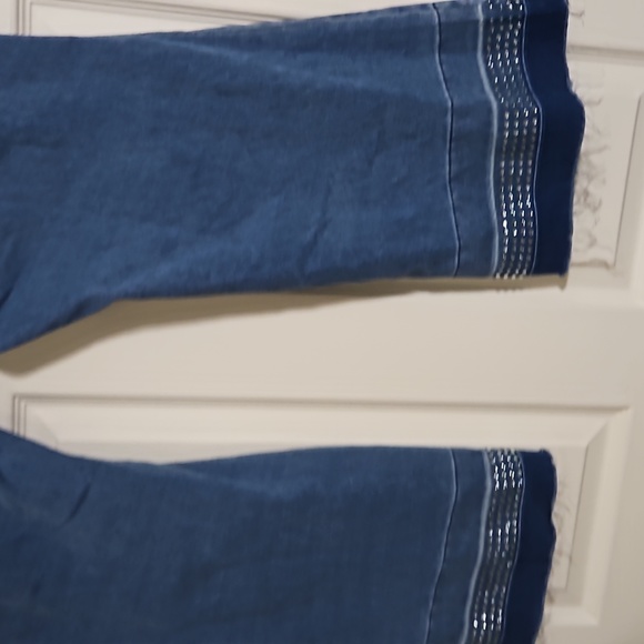 Ashley Stewart denim jeans with rhinestones trimming size 20 - Picture 5 of 5